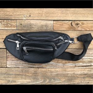 Black Fanny pack